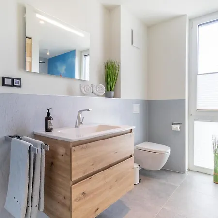 Beltblick 24 - Moderne Mit Dachterrasse Und Meerblick! Appartamento Fehmarn